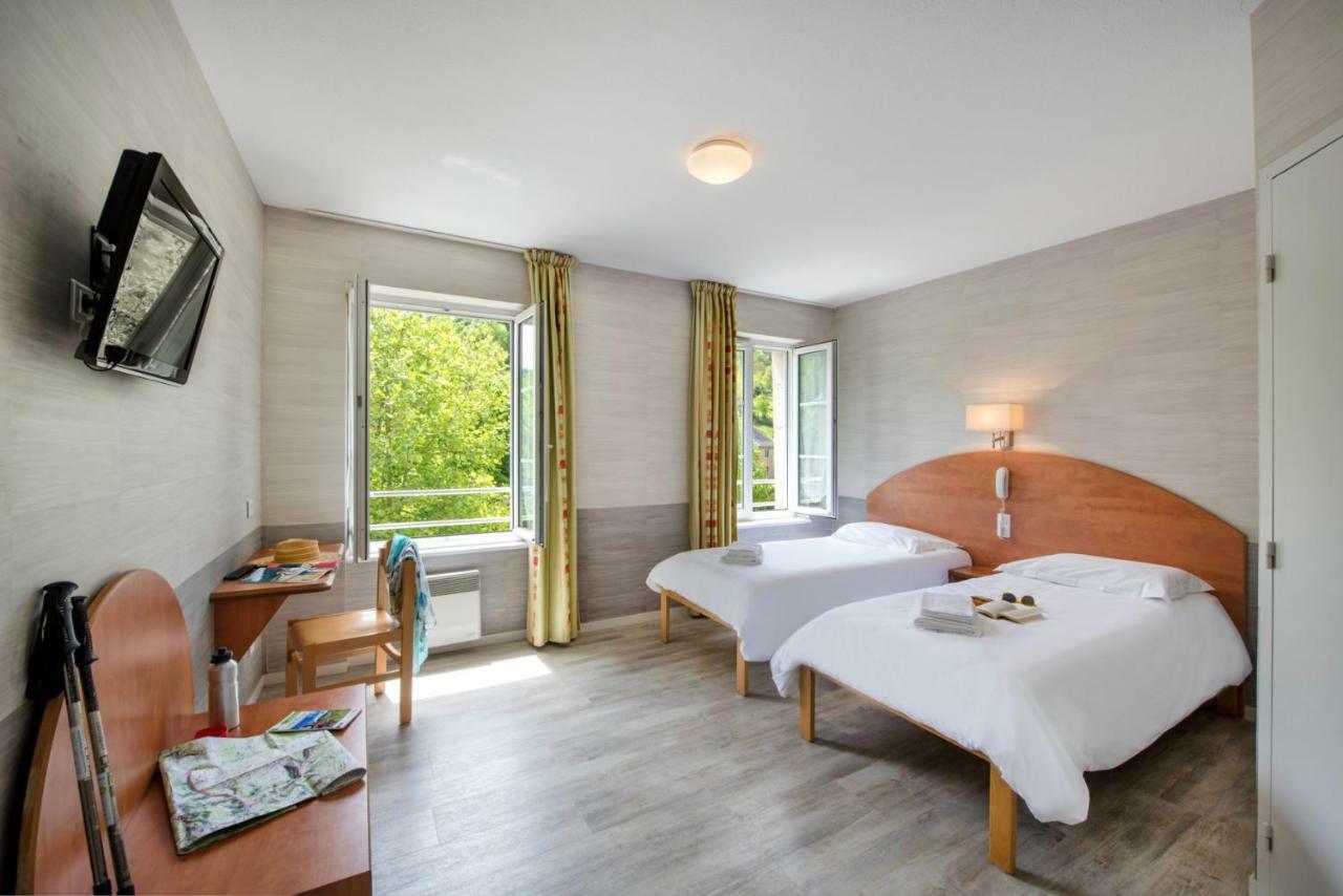 L'Oustal Pont-Les-Bains Hotell Salles-la-Source Eksteriør bilde